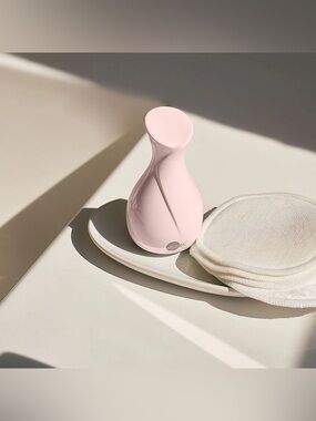 SKIN INC. || Ice Cryo Sake Roller - Blush Edition ✨NEW IN BOX✨